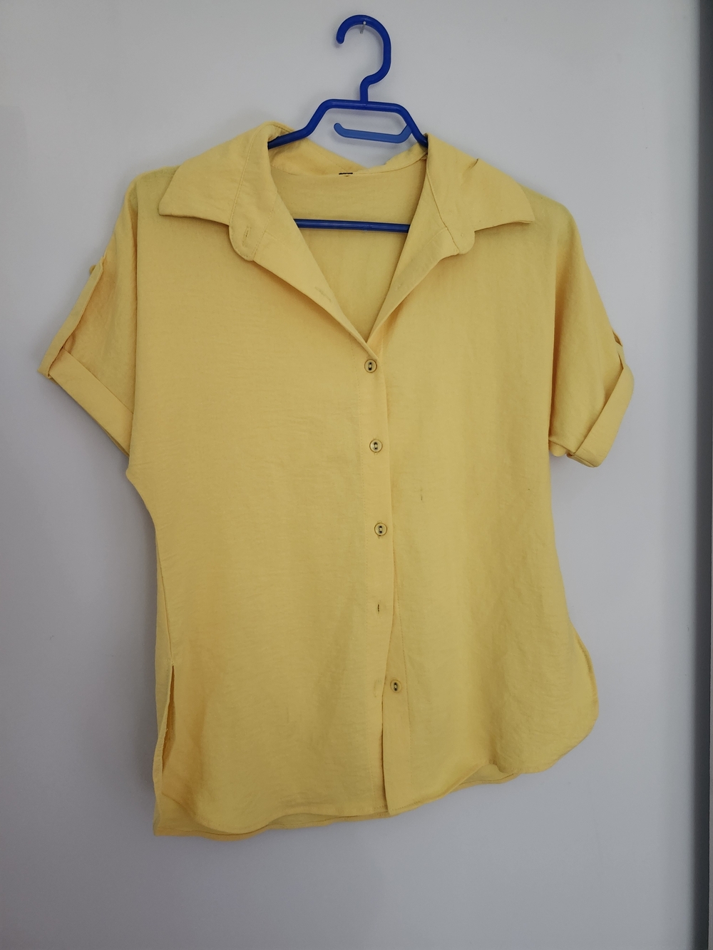 Vintage Buttery Yellow Button Up Shirt, Short Sleeve, Relaxed Fit Medium